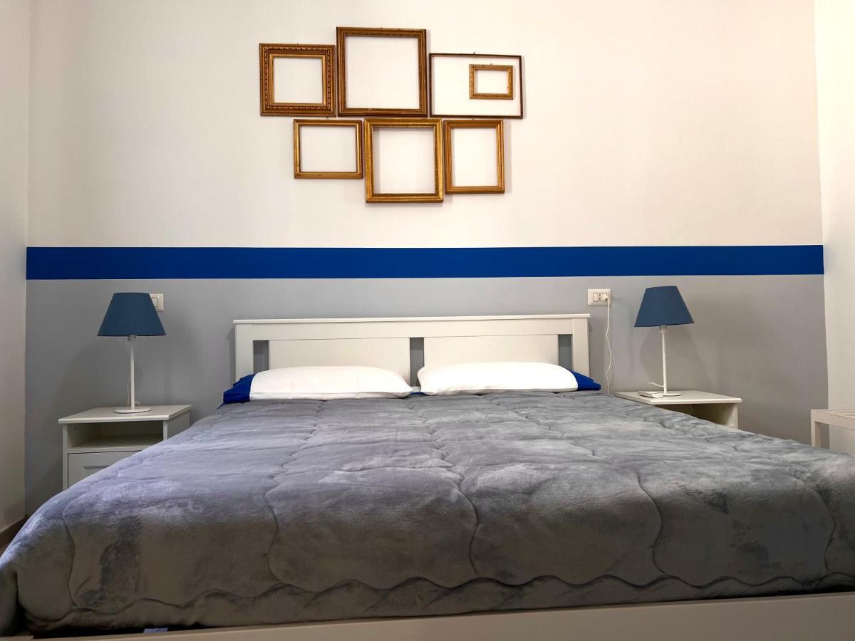 Vico Longo 25 - Ensuit Flat In The Heart Of Nápoly Kültér fotó